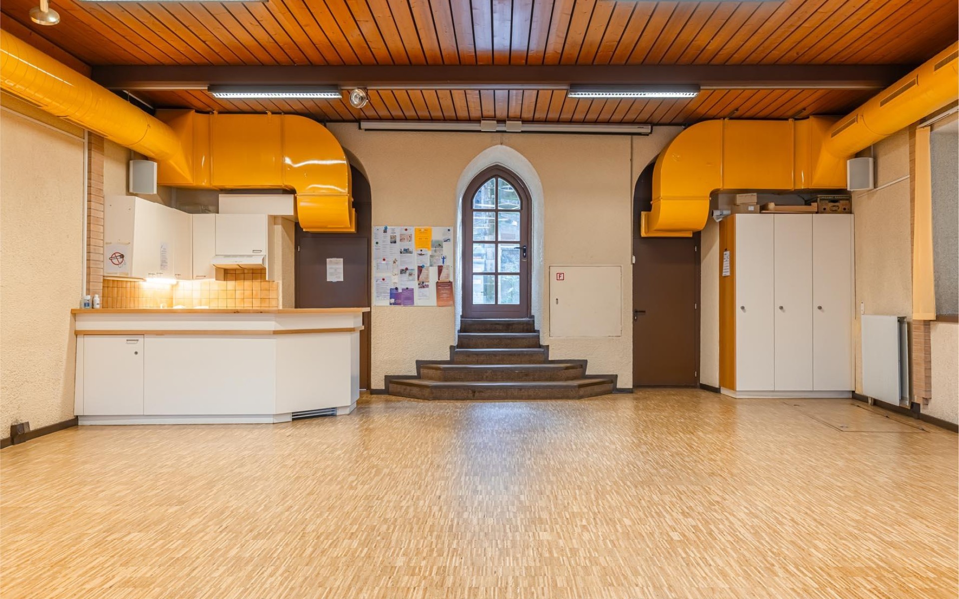 Salle du Poyet I, rez